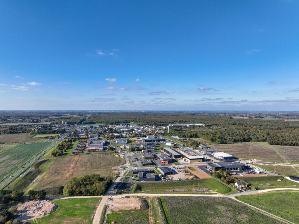 Foncier économique-1741 m² et 1825 m²-ZAC EVEN PARC-ESVRES SUR INDRE-Terrains viabilisés